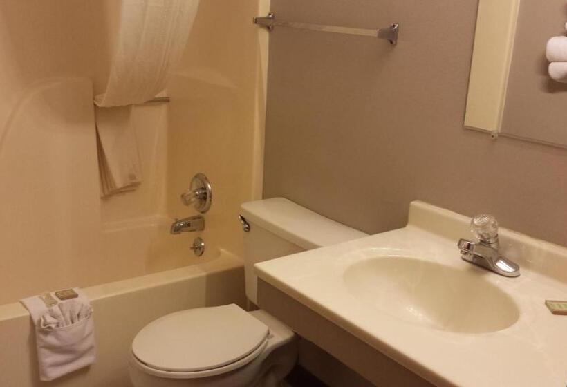 モーテル Super 8 By Wyndham Pella