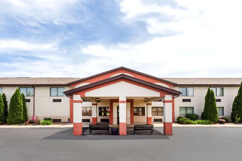 מוטל Super 8 By Wyndham Plymouth