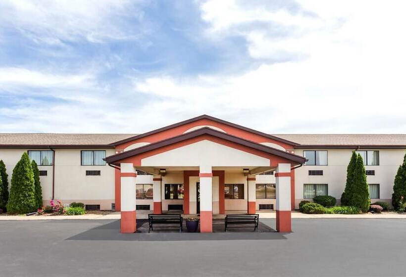 מוטל Super 8 By Wyndham Plymouth