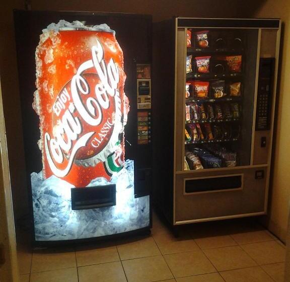 מוטל Super 8 By Wyndham Plymouth