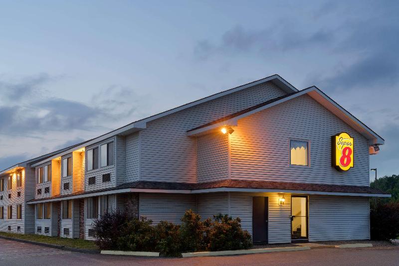 فندق على الطريق Super 8 By Wyndham Portland Me