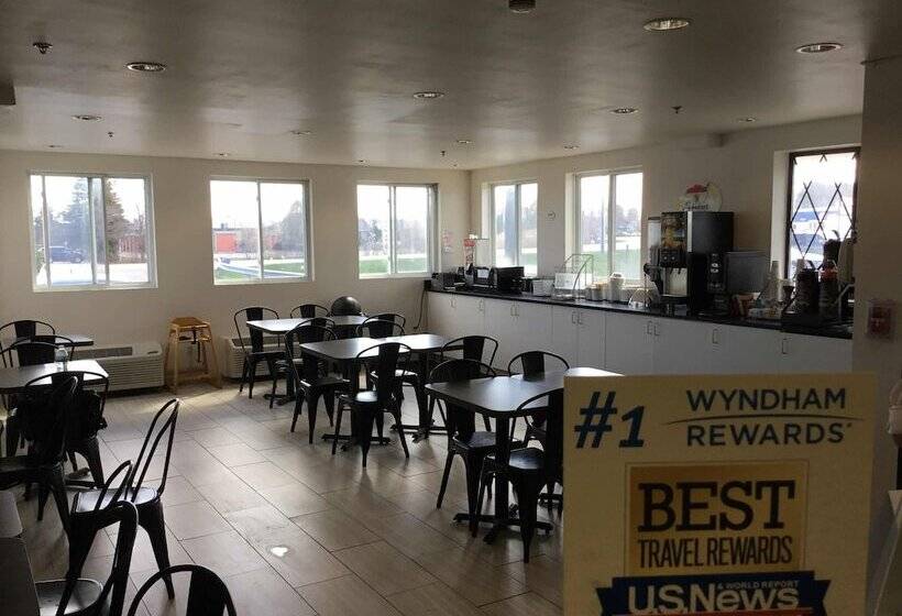 فندق على الطريق Super 8 By Wyndham Portland Me