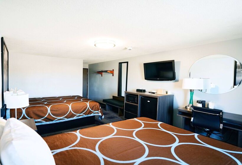 모텔 Super 8 By Wyndham Pueblo