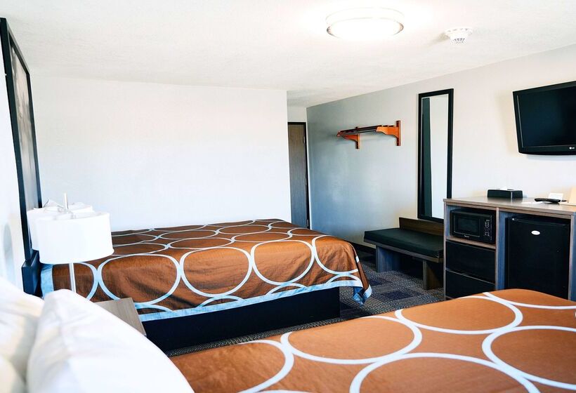 모텔 Super 8 By Wyndham Pueblo