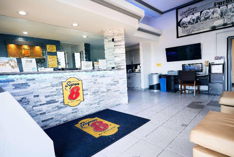 모텔 Super 8 By Wyndham Pueblo