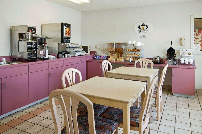 فندق على الطريق Baymont By Wyndham Richburg   Chester Area