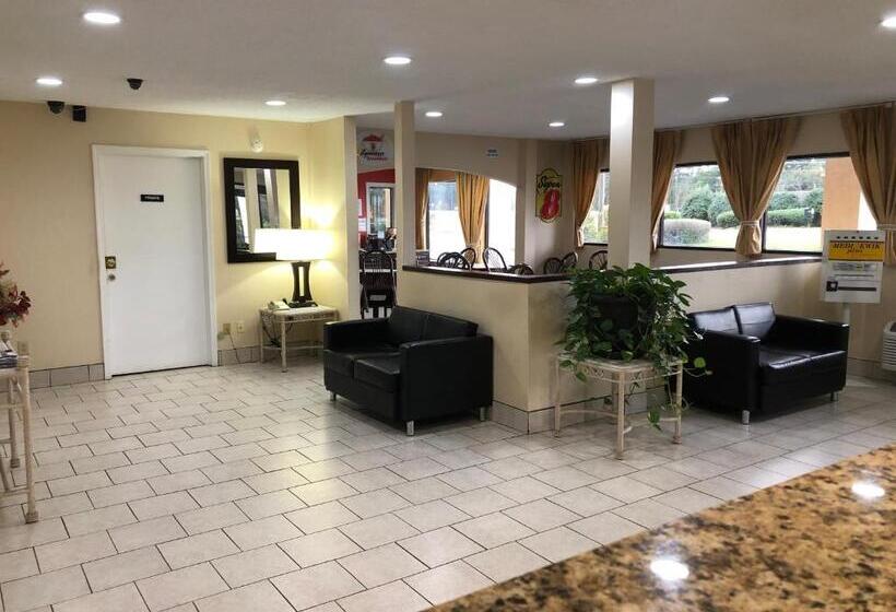 فندق على الطريق Baymont By Wyndham Richburg   Chester Area