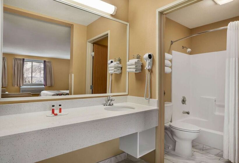 فندق على الطريق Super 8 By Wyndham S Jordan/sandy/slc Area