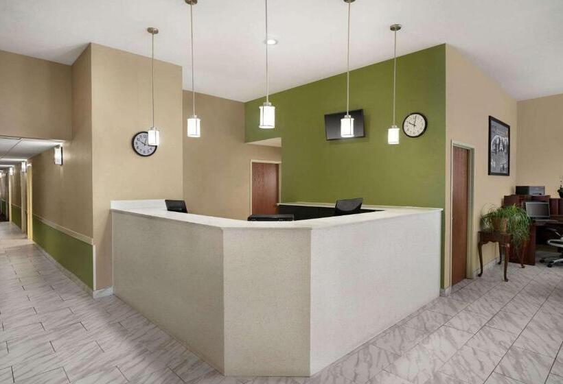 فندق على الطريق Super 8 By Wyndham S Jordan/sandy/slc Area