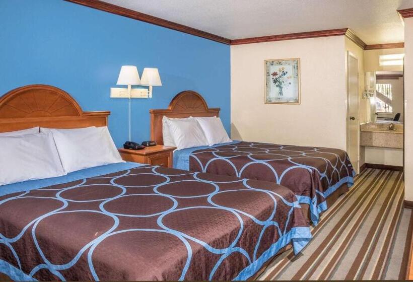 모텔 Super 8 By Wyndham San Marcos