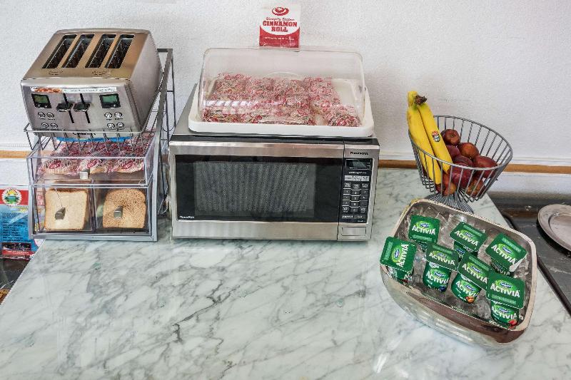 מוטל Super 8 By Wyndham San Marcos