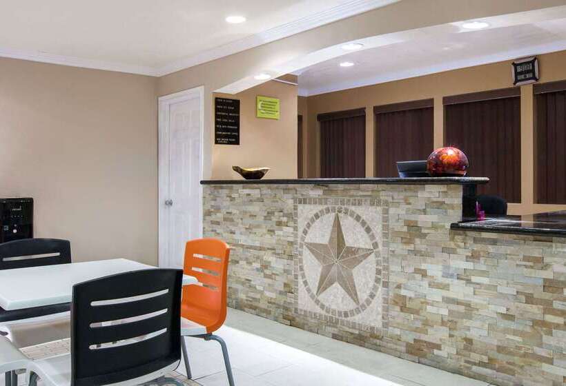 모텔 Super 8 By Wyndham Sherman