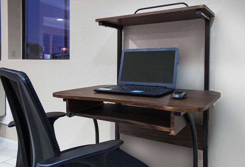 모텔 Super 8 By Wyndham Sherman