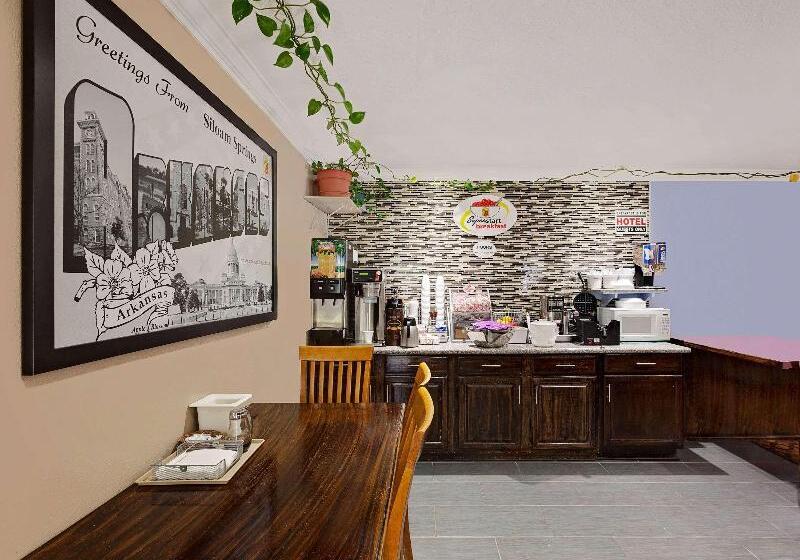 فندق على الطريق Super 8 By Wyndham Siloam Springs