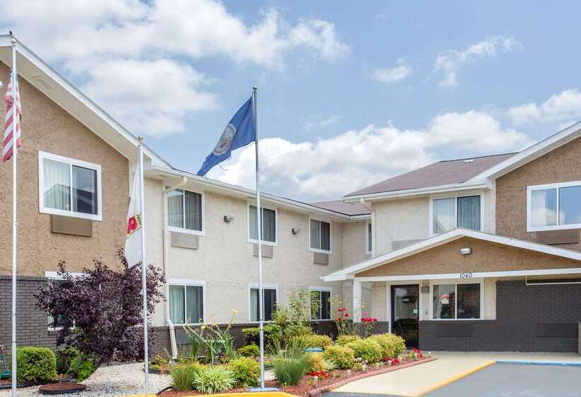 فندق على الطريق Super 8 By Wyndham South Boston Va