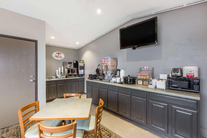 モーテル Super 8 By Wyndham Spirit Lake/okoboji