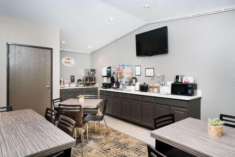 モーテル Super 8 By Wyndham Spirit Lake/okoboji