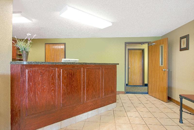 モーテル Super 8 By Wyndham St. Clair Mo