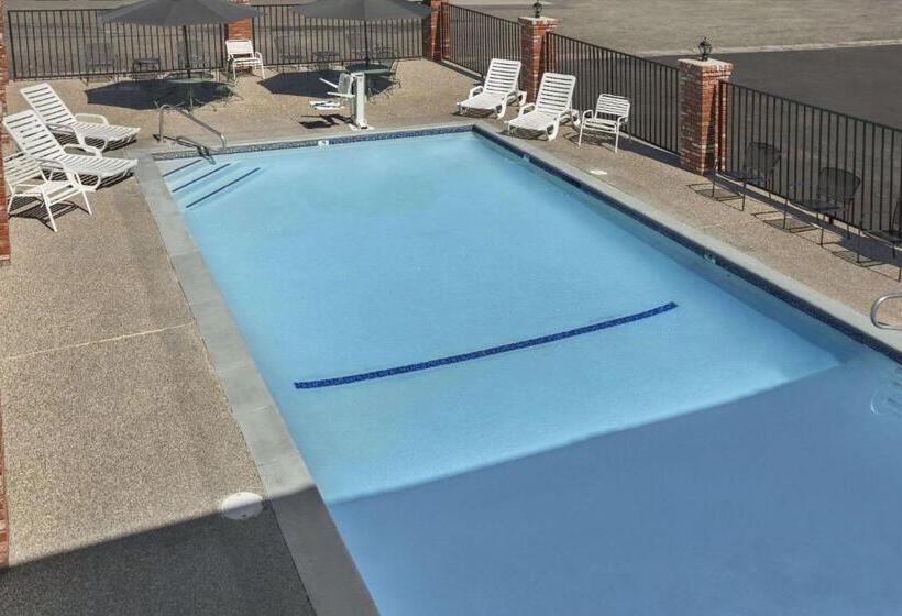 汽车旅馆 Super 8 By Wyndham Susanville