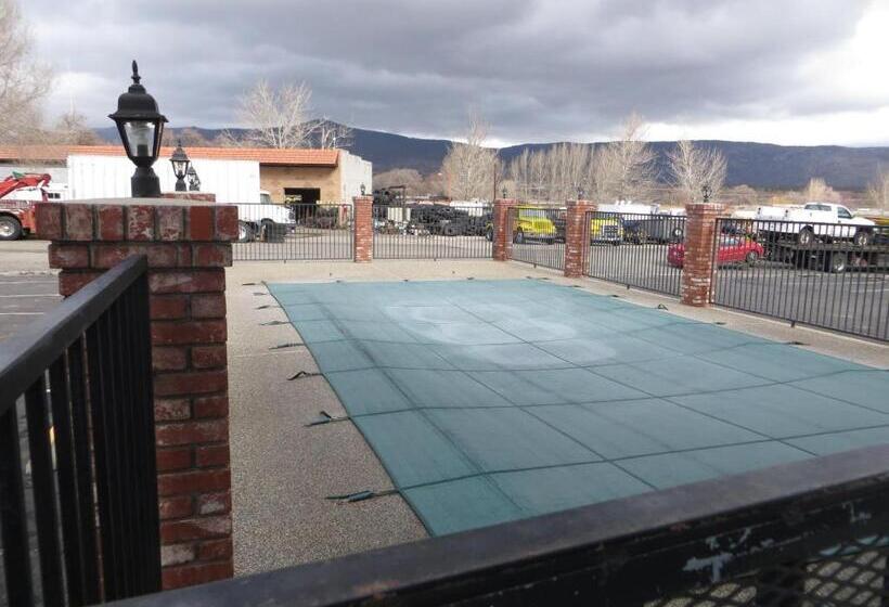 汽车旅馆 Super 8 By Wyndham Susanville