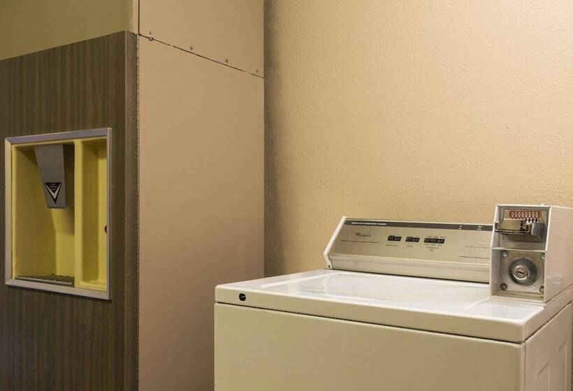 מוטל Super 8 By Wyndham Taylor/detroit Area