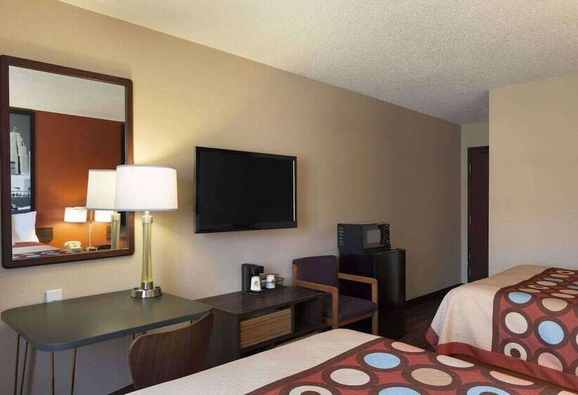 مُتل Super 8 By Wyndham Taylor/detroit Area