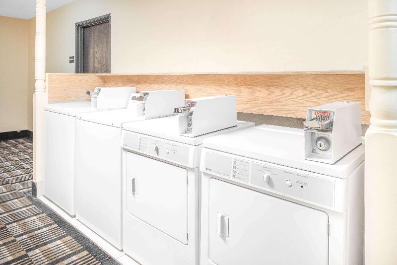 모텔 Super 8 By Wyndham Terre Haute