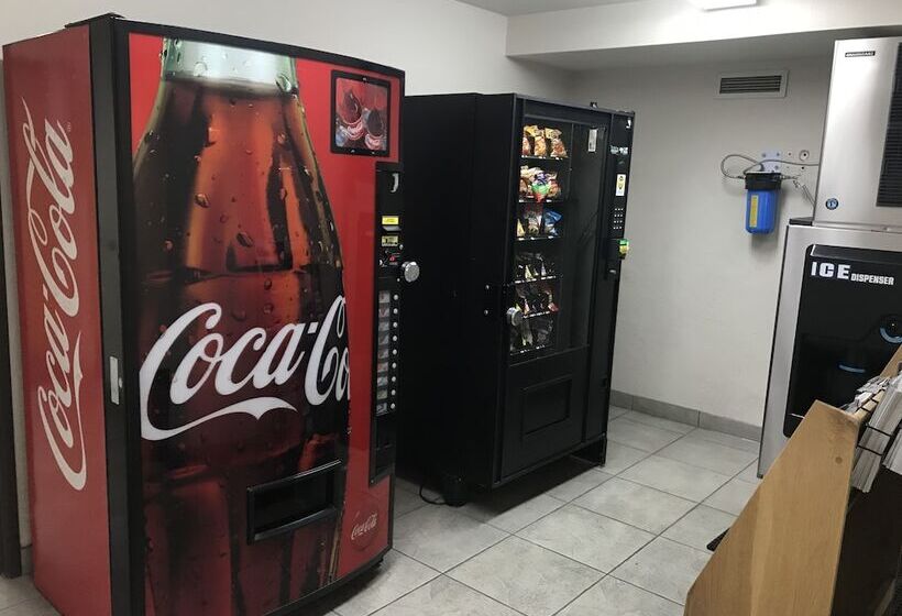 汽车旅馆  Super 8 By Wyndham Union Gap Yakima Area