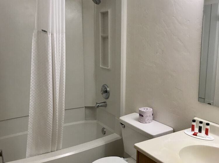 汽车旅馆  Super 8 By Wyndham Union Gap Yakima Area