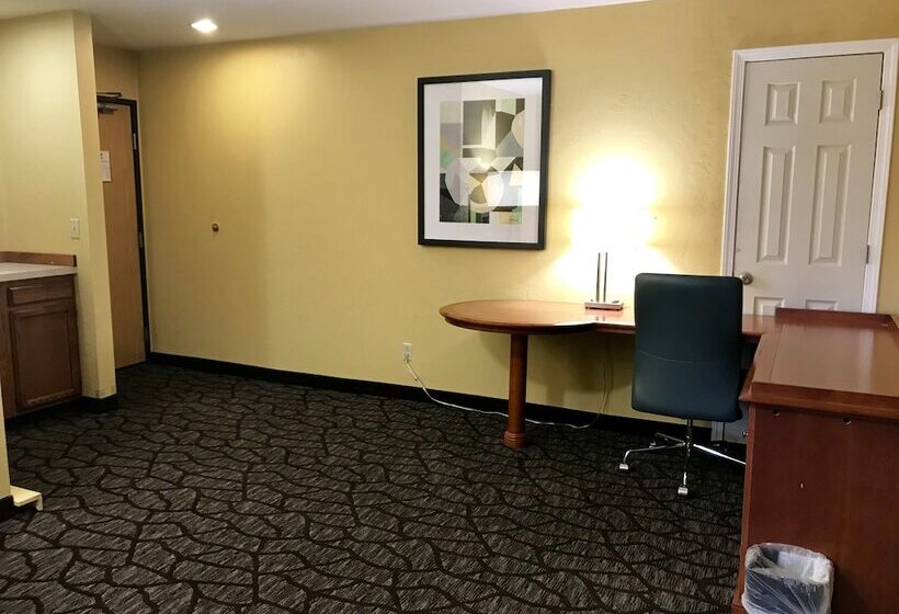 汽车旅馆  Super 8 By Wyndham Union Gap Yakima Area