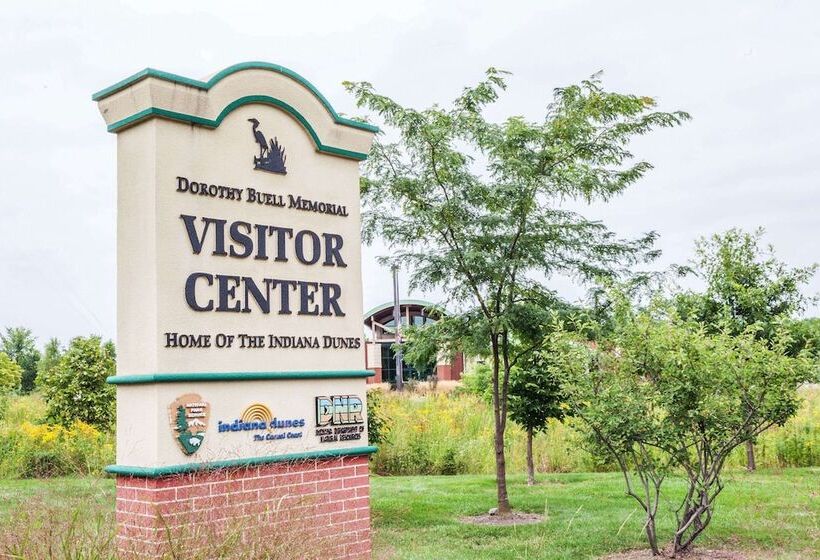 فندق على الطريق Super 8 By Wyndham Valparaiso