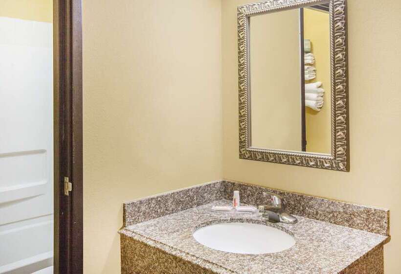 فندق على الطريق Super 8 By Wyndham Van Buren/ft. Smith Area