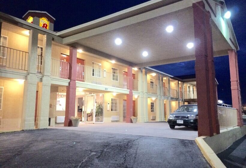 汽车旅馆 Super 8 By Wyndham Van Horn