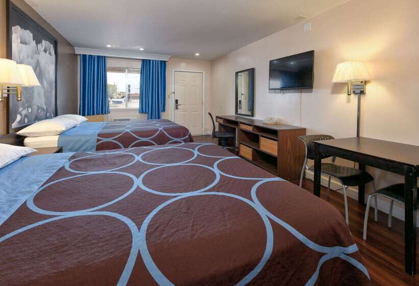 モーテル Super 8 By Wyndham Vernon