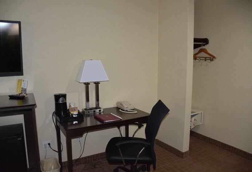 فندق على الطريق Super 8 By Wyndham Webster City Ia