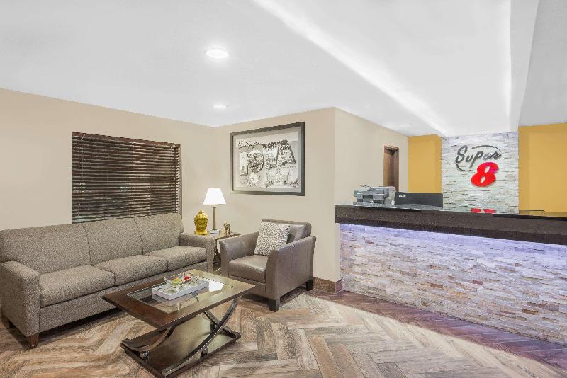 فندق على الطريق Super 8 By Wyndham Webster City Ia