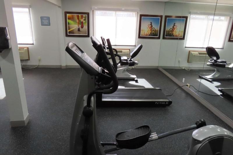 فندق على الطريق Best Western North Side Inn