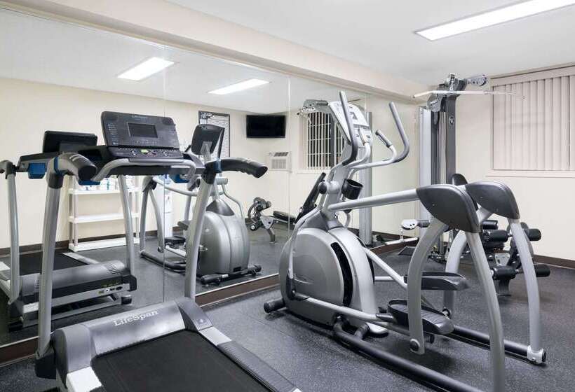 모텔 Super 8 By Wyndham Winona Mn