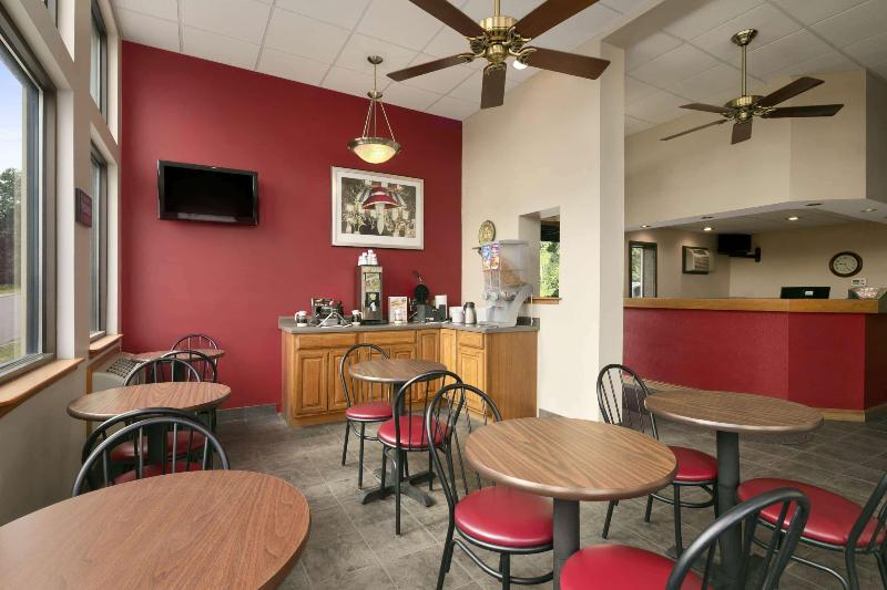 모텔 Super 8 By Wyndham Winona Mn