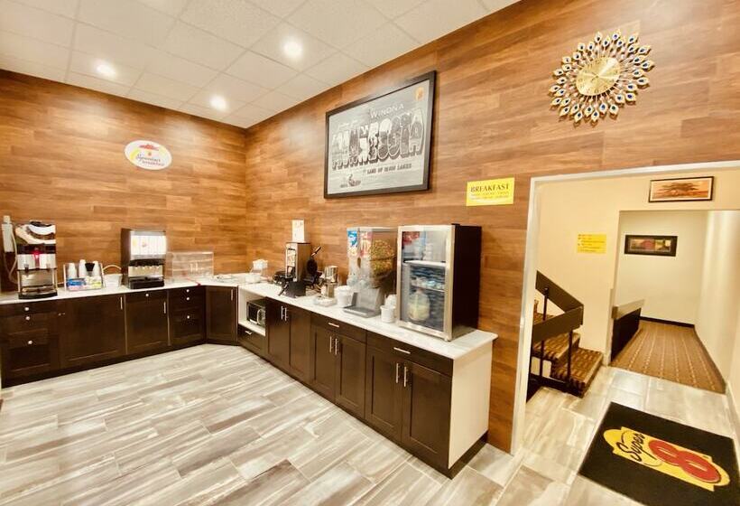 모텔 Super 8 By Wyndham Winona Mn