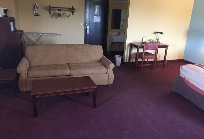 فندق على الطريق Super 8 By Wyndham Woodstock