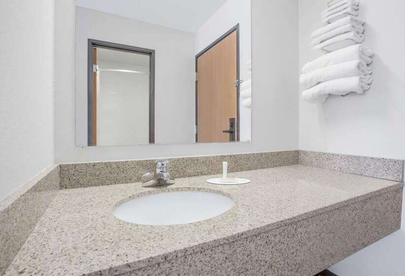 モーテル Super 8 By Wyndham Independence Ia