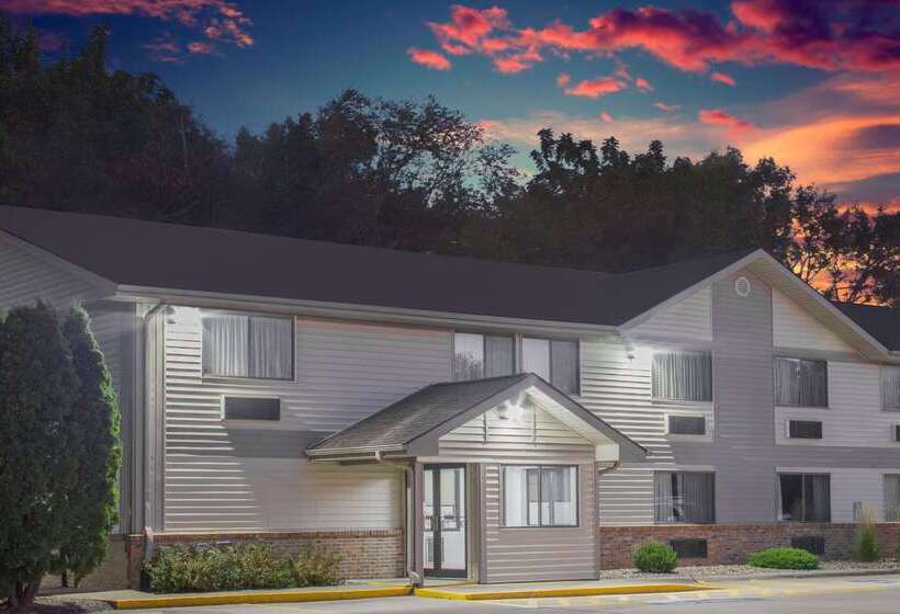 モーテル Super 8 By Wyndham Independence Ia