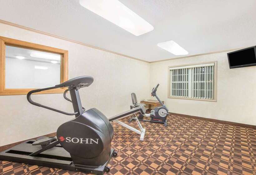 مُتل Super 8 By Wyndham Maumee Perrysburg Toledo Area