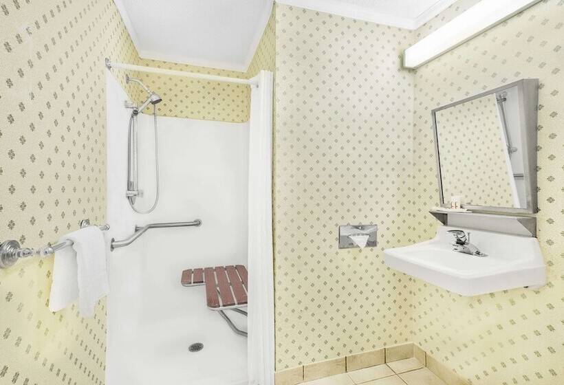 مُتل Super 8 By Wyndham Maumee Perrysburg Toledo Area