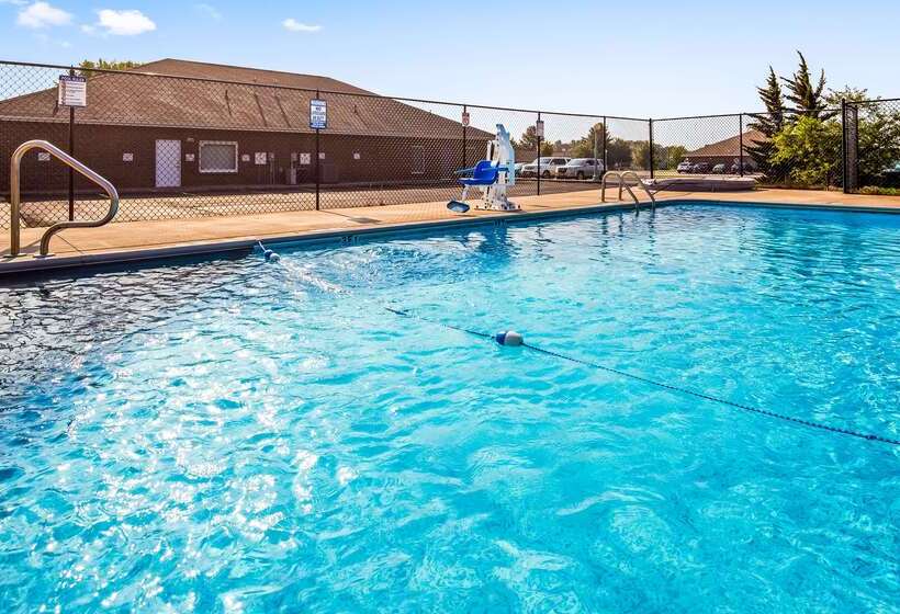 فندق على الطريق Surestay Plus Hotel By Best Western Kearney