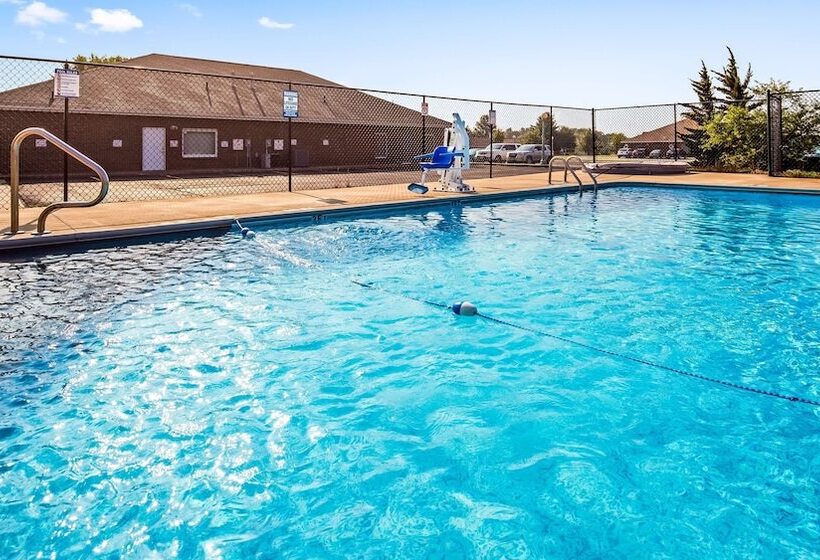 فندق على الطريق Surestay Plus Hotel By Best Western Kearney