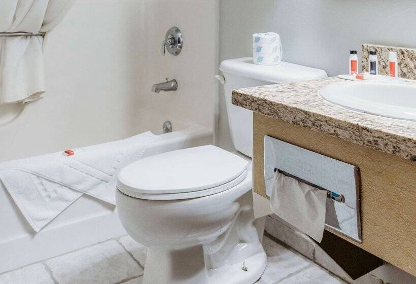 فندق على الطريق Travelodge By Wyndham Worland