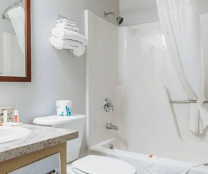 فندق على الطريق Travelodge By Wyndham Worland