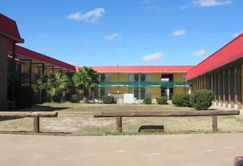 汽车旅馆  West Texas Inn & Suites Midland